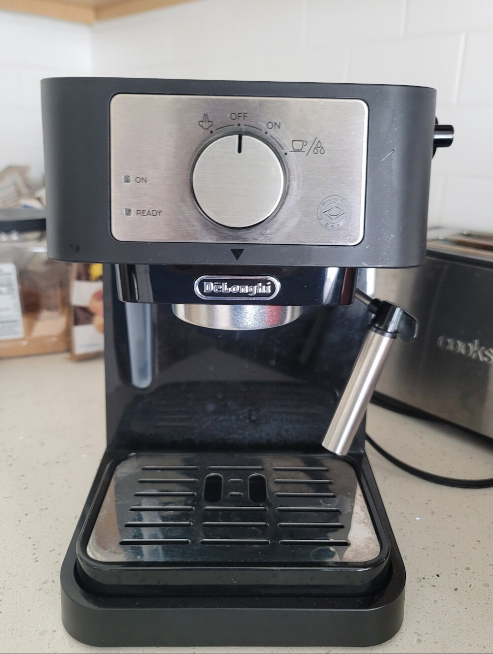 De’Longhi Stilosa Espresso Machine